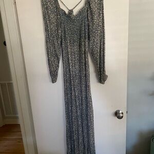 Carly Jean Los Angeles Georgie Blue Floral Long Sleeve Dress